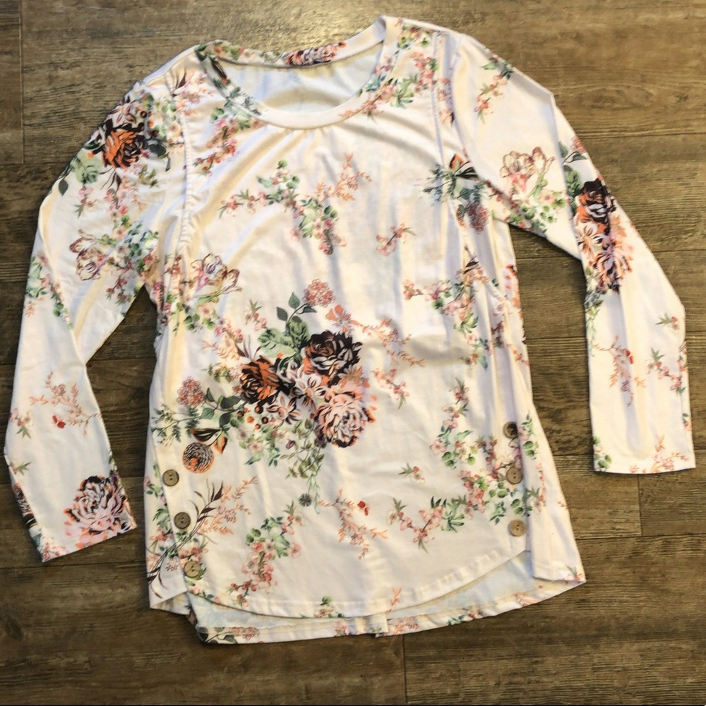 Floral nursing top